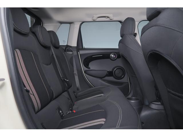 ＭＩＮＩ クーパーＳＤ　ＭＩＮＩ中古車納車２年保証付　純正ナビ　バックカメラ　アラームシステム　アクティブクルーズ　Ｆシートヒーター　１７ＡＷ（10枚目）