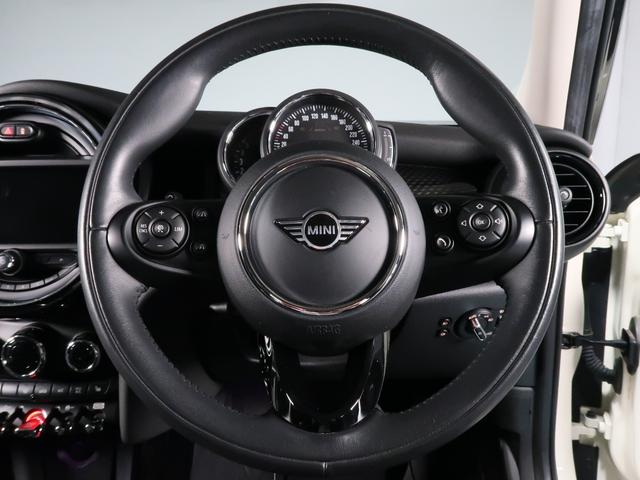 ＭＩＮＩ クーパーＳＤ　ＭＩＮＩ中古車納車２年保証付　純正ナビ　バックカメラ　アラームシステム　アクティブクルーズ　Ｆシートヒーター　１７ＡＷ（13枚目）