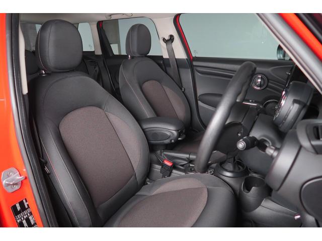 MINI ワン MINI認定中古車1年保証付 純正HDDナビ クロームラインエクステリア 15AW(3枚目)