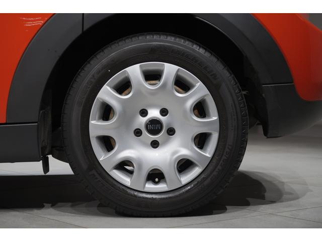 MINI ワン MINI認定中古車1年保証付 純正HDDナビ クロームラインエクステリア 15AW(29枚目)