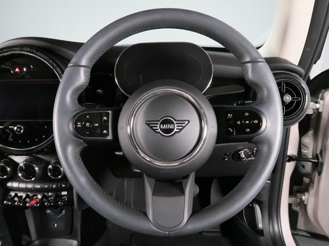 MINI クーパー カムデン・エディション MINI認定中古車2年保証付 純正ナビ無し アップルカープレイ バックカメラ ETC アクティブクルーズ ドライビングアシスト 17AW(12枚目)