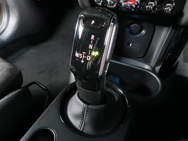 MINI クーパー カムデン・エディション MINI認定中古車2年保証付 純正ナビ無し アップルカープレイ バックカメラ ETC アクティブクルーズ ドライビングアシスト 17AW(18枚目)