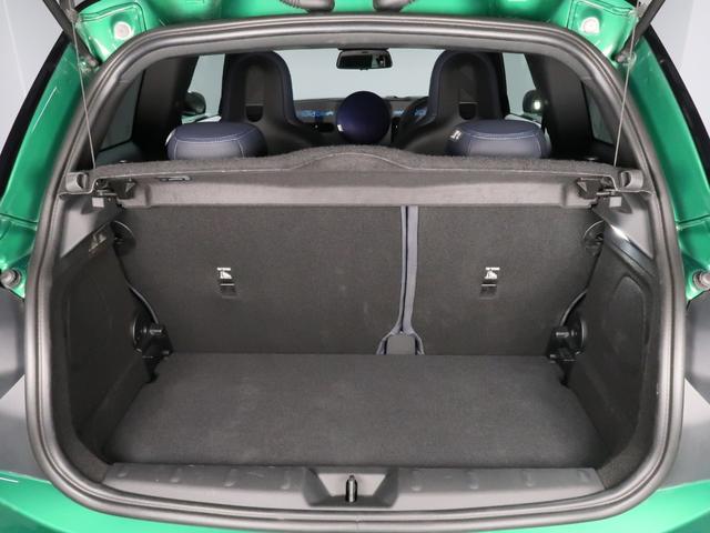 ＭＩＮＩ クーパーＳ　フェイバリット・トリム　認定中古車　フェイバードトリム　Ｍパッケージ　Ｆ電動シート　ヘッドアップディスプレイ　ハーマンカードン　ドライビングアシスト　トップビューカメラ　１８ＡＷ（25枚目）