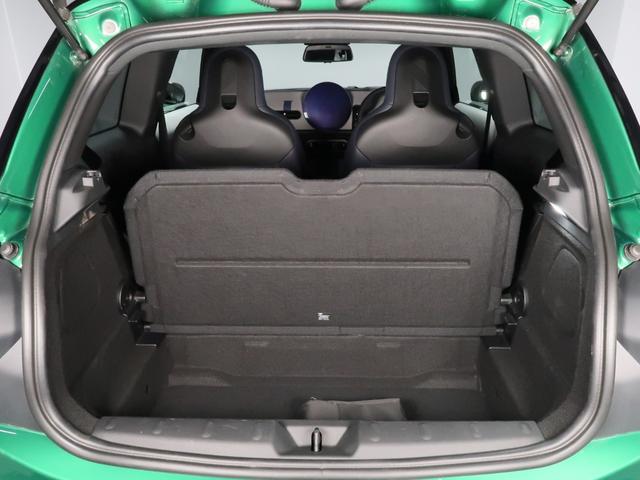 ＭＩＮＩ クーパーＳ　フェイバリット・トリム　認定中古車　フェイバードトリム　Ｍパッケージ　Ｆ電動シート　ヘッドアップディスプレイ　ハーマンカードン　ドライビングアシスト　トップビューカメラ　１８ＡＷ（29枚目）