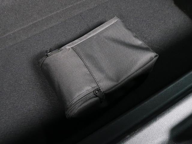 ＭＩＮＩ クーパーＳ　フェイバリット・トリム　認定中古車　フェイバードトリム　Ｍパッケージ　Ｆ電動シート　ヘッドアップディスプレイ　ハーマンカードン　ドライビングアシスト　トップビューカメラ　１８ＡＷ（31枚目）