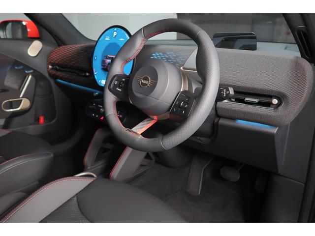 MINI JCW エースマンE ジョンクーパーワークス・トリム Lパッケージ 19AW Pサンルーフ 電動シート アクティブシート サンプロテクションガラス ハーマン AppleCarPlay AndroidAuto ACC Fシートヒーティング ACC(4枚目)