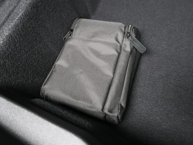 ＭＩＮＩ カントリーマンＤ　クラシック・トリム　ＭＩＮＩ認定中古車２年保証付　Ｍパッケージ　Ｆ電動シート　アクティブクルーズ　バックカメラ　ハーマンカードン　へドアップディスプレイ　１８ＡＷ（35枚目）