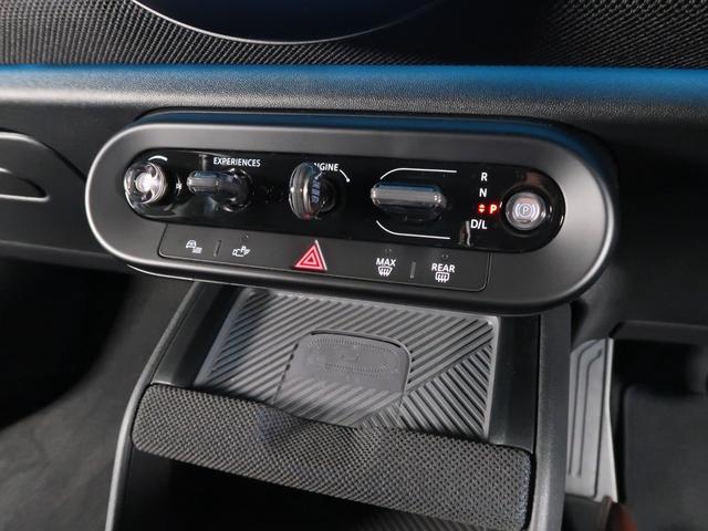 ＭＩＮＩ カントリーマンＤ　クラシック・トリム　クラシックトリム　Ｍパッケージ　ヘッドアップディスプレイ　アクティブクルーズ　ＡｐｐｌｅＣａｒＰｌａｙ　ＡｎｄｒｏｉｄＡｕｔｏ　ハーマンカードン　レーンチェンジウォーニング　オートトランク　１８ＡＷ（18枚目）