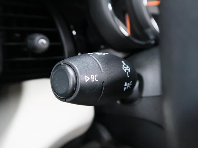 ＭＩＮＩ クーパー　コンバーチブル　エッセンシャル・トリム　Ｆシートヒーティング　ＬＥＤヘッドライト　リヤＰＤＣ　純正ＨＤＤナビ　１７ＡＷ（28枚目）