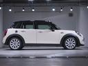 ＭＩＮＩ クーパーＳＤ　ＭＩＮＩ中古車納車２年保証付　純正ナビ　バックカメラ　アラームシステム　アクティブクルーズ　Ｆシートヒーター　１７ＡＷ（6枚目）