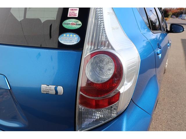 アクア Ｓ　Ｓ　グレード・ナビ・ＥＴＣ・Ｂｌｕｅｔｏｏｔｈ・スマートキー・キーレス　スタート・ＣＤ／ＤＶＤ再生・オートエアコン・オートライト（17枚目）