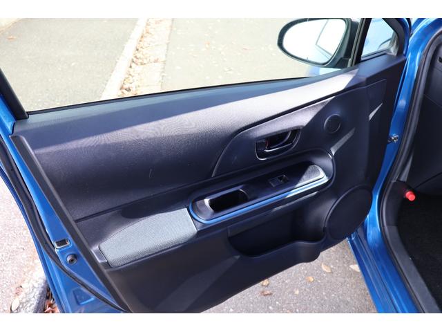 アクア Ｓ　Ｓ　グレード・ナビ・ＥＴＣ・Ｂｌｕｅｔｏｏｔｈ・スマートキー・キーレス　スタート・ＣＤ／ＤＶＤ再生・オートエアコン・オートライト（20枚目）