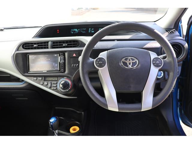 アクア Ｓ　Ｓ　グレード・ナビ・ＥＴＣ・Ｂｌｕｅｔｏｏｔｈ・スマートキー・キーレス　スタート・ＣＤ／ＤＶＤ再生・オートエアコン・オートライト（35枚目）