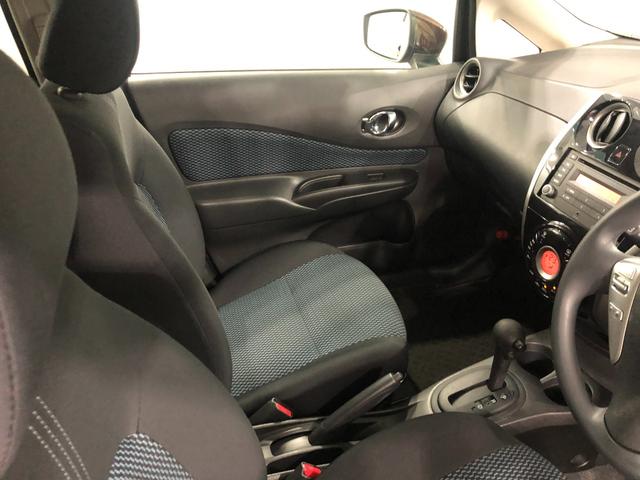 ノート X 走行15721キロ/デジタルルームミラー/CDチューナー 1年保証距離無制限 走行距離15721キロ デジタルルームミラー CDチューナー 純正カーペットマット プッシュボタンスタート 電動格納式ドアミラー オートエアコン(43枚目)