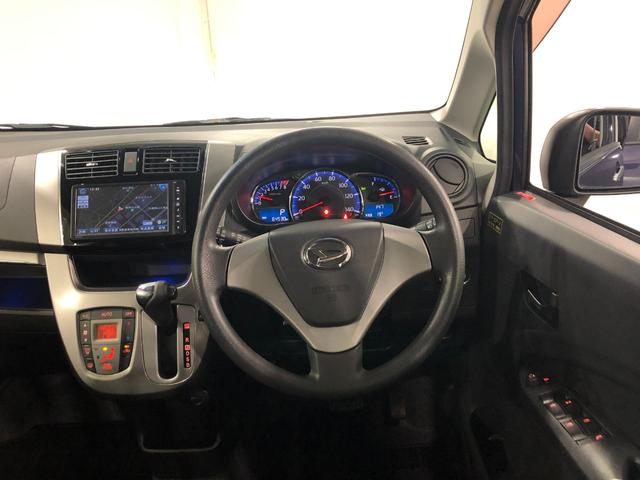 ムーヴ カスタム　Ｘ　ＳＡ　走行６４５３０キロ／フルセグナビ／マット　１年保証距離無制限　走行距離６４５３０キロ　フルセグナビ　純正マット　シートアンダートレイ　オートライト　ＨＩＤヘッドランプ　アイドリングストップ　プッシュボタンスタート　電動格納式ドアミラー（5枚目）