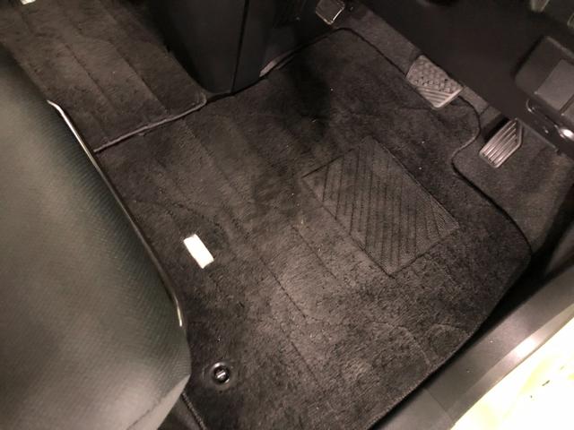 ルーミー カスタムG-T走行28108キロ/ナビ/バックカメラ/ETC 一年保証・走行距離無制限 走行28108キロ ワンセグナビ ブルートゥース バックカメラ オートライト LEDヘッドライト アイドリングストップ 両側電動スライドドア(18枚目)