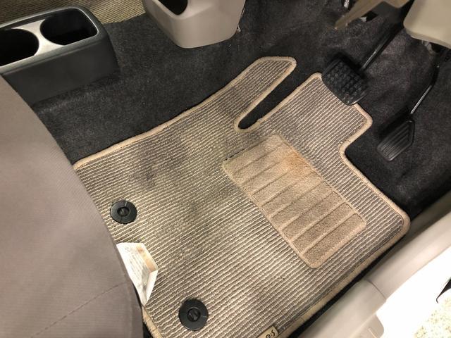 ミライース L 走行73839キロ/車検整備付/TVレスナビ 禁煙車 点検記録簿あり 一年保証・走行距離無制限 走行73839キロ 運転席助手席エアバック 純正カーペットマット アイドリングストップ キーレス ホイールキャップ(14枚目)