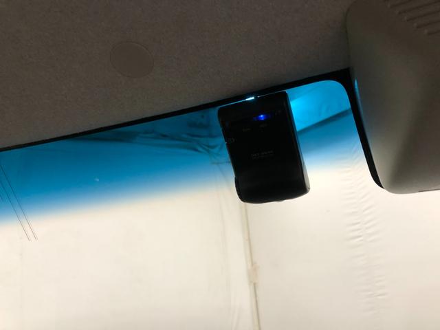 タント カスタムＲＳ　トップエディションＳＡＩＩ　走行１２２９７キロ　１年保証距離無制限　走行距離１２２９７キロ　フルセグナビ　バックカメラ　ドラレコ　純正マット　ＬＥＤヘッドランプ　アイドリングストップ　両側電動スライドドア　オート格納式ドアミラー　キーフリー（11枚目）