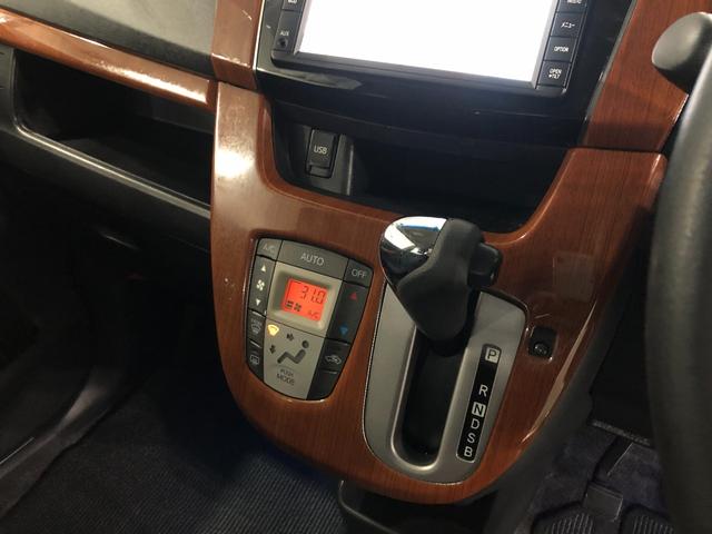 ムーヴ カスタムＸリミテッド　走行８４９３７キロ／ナビ／バックカメラ　一年保証・走行距離無制限走行８４９３７キロ　ワンセグナビ　バックカメラ　オートライト　ＬＥＤヘッドライト　アイドリングストップ　ベンチシート（14枚目）