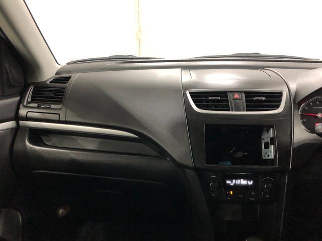 スイフト ＲＳ　走行８２９６８キロ／　一年保証・走行距離無制限走行８２９６８キロ　助手席エアバック　純正カーペットマット　電動格納ミラー　純正アルミホイール　パドルシフト（6枚目）