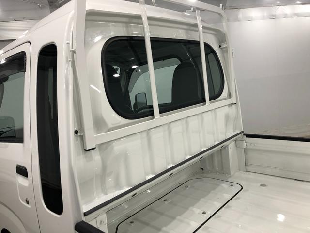 ハイゼットトラック ジャンボスタンダード　走行１０７５０キロ／ＭＴ／マット　１年保証距離無制限　走行距離１０７５０キロ　マニュアル車　ＦＭＡＭラジオ　純正フロアマット　助手席エアバッグ　クリアランスソナー　オートライト　アイドリングストップ（25枚目）