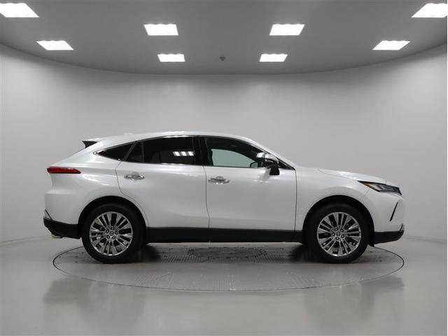 ハリアー Z レザーパッケージ 純正ナビ パノラマビューモニター パワーバックドア 電子インナーミラー レザーシート ステアリング&シートヒーター付き!!(5枚目)