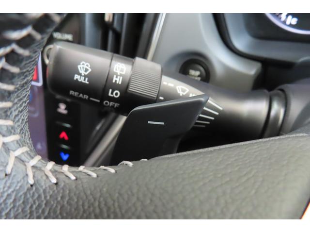 �X�e�A�����O�����𗣂����l�s���o�̃V�t�g���삪�V�t�g�A�b�v�^�_�E���Ƃ��ɖ����߂܂��B