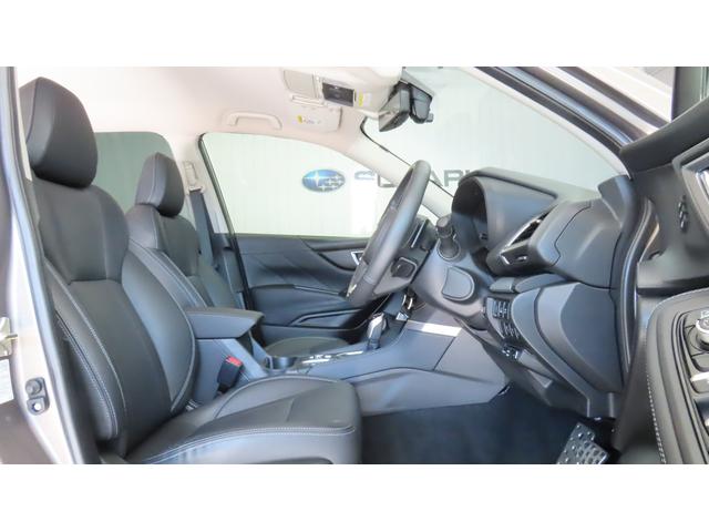 フォレスター Premium 本革シート 視界拡張 PWリヤゲート搭載(9枚目)