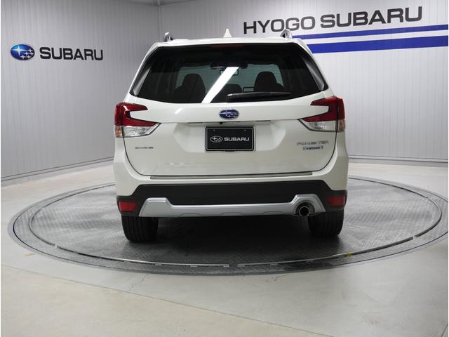 フォレスター Advance EyeSight 視界拡張 パワーリヤゲート(6枚目)