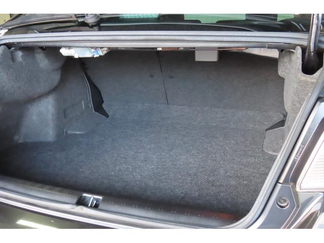 間口が広く荷物が入れやすいです。十分な広さがあり、普段使いや、レジャーでもご利用頂けます。