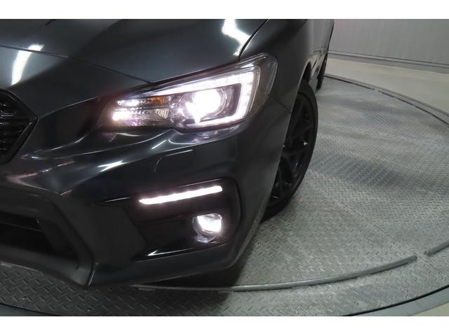 フォグランプは悪天候時に視界を確保しつつ対向車等の第三者に自車の存在を明らかにし注意を促す機能も持っていて安全です。アクセサリーとして見栄えの良いデイライトも装備。