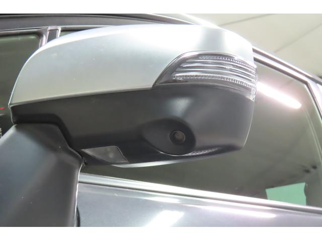 ドアミラーにカメラが内蔵されております