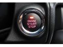 プッシュスタートを装備、エンジンの入り切りでキーの出し入れが不要になります。