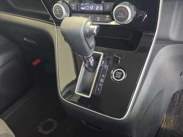 セレナ 2.0 XV 純正ナビAビューカメラ純正ドラレコETC オートクルーズ LEDライト ETC車載器 レーンキープ ワンオーナー車 インテリキー 記録簿 ドラレコ パワーウインドウ ナビTV エアコン ABS エアバッグ メモリーナビ キーレス 両自動ドア(6枚目)