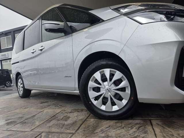 セレナ 2.0 XV 純正ナビAビューカメラ純正ドラレコETC オートクルーズ LEDライト ETC車載器 レーンキープ ワンオーナー車 インテリキー 記録簿 ドラレコ パワーウインドウ ナビTV エアコン ABS エアバッグ メモリーナビ キーレス 両自動ドア(20枚目)