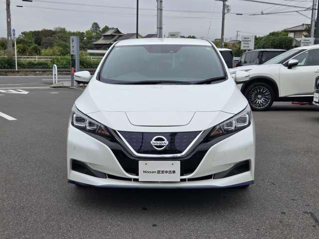 リーフ ｅ＋　Ｘ　アラウンドビューモニター　純正ナビ　プロ　ワンオ－ナ－車　ＬＥＤライト　アダプティブクルーズコントロール　ドラレコ　ＥＴＣ　インテリキー　バックカメラ　点検記録簿　メモリーナビ　オートエアコン　サイドエアバック　Ｗエアバック　ＡＷ　ナビＴＶ（2枚目）