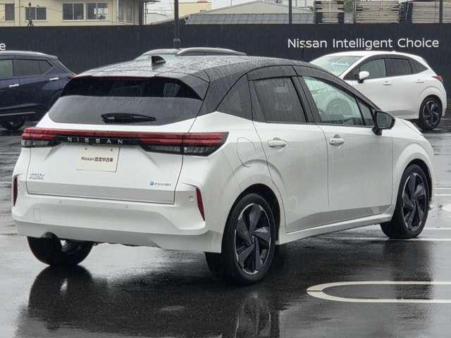 オーラ 1.2 G レザーエディション 純正ナビ アラウンドビューモニター スマ ワンオーナ 追突防止 クルコン 本革 車線逸脱警報装置 LED ドライブレコーダー 盗難防止 記録簿 バックモニター ETC メモリーナビゲーション AW キーレスエントリー オートエアコン ABS(5枚目)