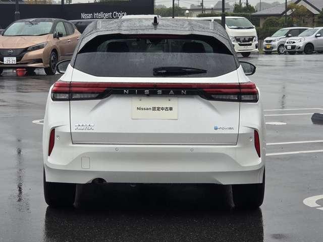 オーラ 1.2 G レザーエディション 純正ナビ アラウンドビューモニター スマ ワンオーナ 追突防止 クルコン 本革 車線逸脱警報装置 LED ドライブレコーダー 盗難防止 記録簿 バックモニター ETC メモリーナビゲーション AW キーレスエントリー オートエアコン ABS(6枚目)