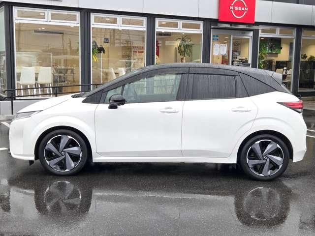 オーラ 1.2 G レザーエディション 純正ナビ アラウンドビューモニター スマ ワンオーナ 追突防止 クルコン 本革 車線逸脱警報装置 LED ドライブレコーダー 盗難防止 記録簿 バックモニター ETC メモリーナビゲーション AW キーレスエントリー オートエアコン ABS(7枚目)