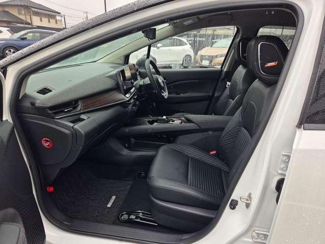 オーラ 1.2 G レザーエディション 純正ナビ アラウンドビューモニター スマ ワンオーナ 追突防止 クルコン 本革 車線逸脱警報装置 LED ドライブレコーダー 盗難防止 記録簿 バックモニター ETC メモリーナビゲーション AW キーレスエントリー オートエアコン ABS(10枚目)