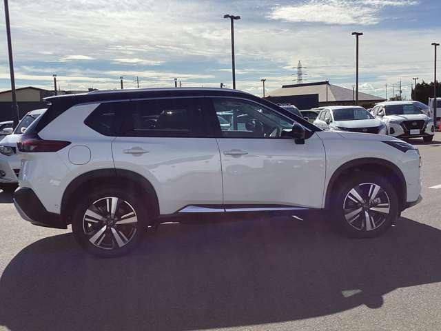 エクストレイル 1.5 G e-4ORCE 4WD 当社試乗車UPプロパイロットアラウンドビュ 試乗車 パークアシスト 寒冷地仕様 LEDヘッドランプ ナビTV スマートキー レーダークルーズ LKA キーフリー ETC 4WD アルミホイール メモリーナビ 記録簿 バックカメラ サイドカメラ(3枚目)