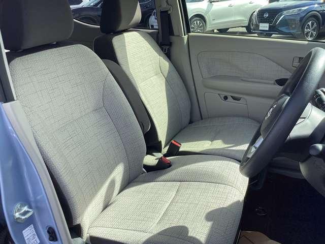 デイズ 660 X 当社試乗車UP純正ナビアラウンドビューカメ アラウンドM 踏み間違え防止 テレビ スマートキー イモビライザー バックカメラ レーンキープ アイドリングストップ キーレス フルオートエアコン LEDライト WAB 記録簿 運転席エアバック PS(9枚目)