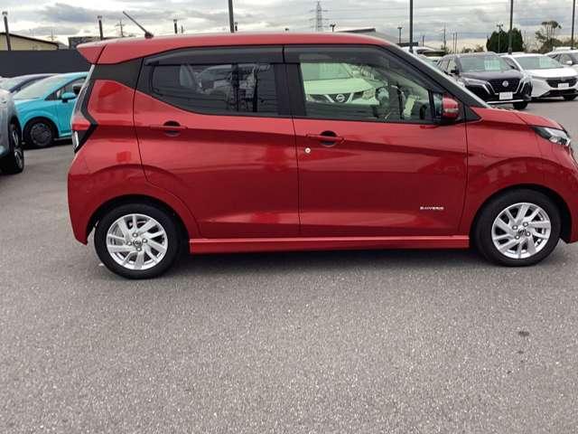 デイズ 660 ハイウェイスターX 純正ナビ前後ドラレコETCアラウンドビュー ブレーキサポート 全周囲カメラ LED ドライブレコーダー イモビライザー 1オーナー インテリジェントキー ETC レーンキープ バックカメラ ナビTV アイドリングストップ オートエアコン 記録簿(3枚目)