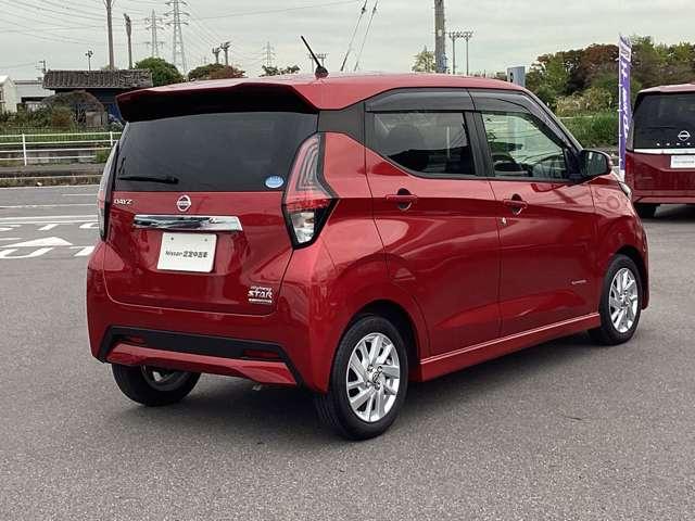 デイズ 660 ハイウェイスターX 純正ナビ前後ドラレコETCアラウンドビュー ブレーキサポート 全周囲カメラ LED ドライブレコーダー イモビライザー 1オーナー インテリジェントキー ETC レーンキープ バックカメラ ナビTV アイドリングストップ オートエアコン 記録簿(5枚目)