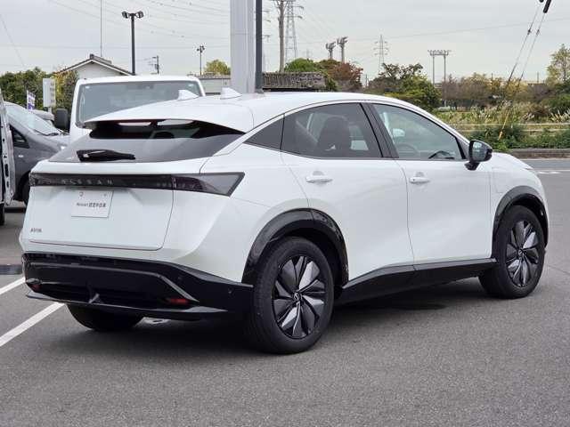 アリア B6 当社試乗車UPメーカーナビプロパイロット2. 全周囲カメラ 誤発進抑制 サンルーフ ACC LED ETC レーンアシスト 4WD フルオートエアコン インテリキー 試乗車アップ バックモニター メモリーナビ アルミホイール パーキングアシスト(5枚目)