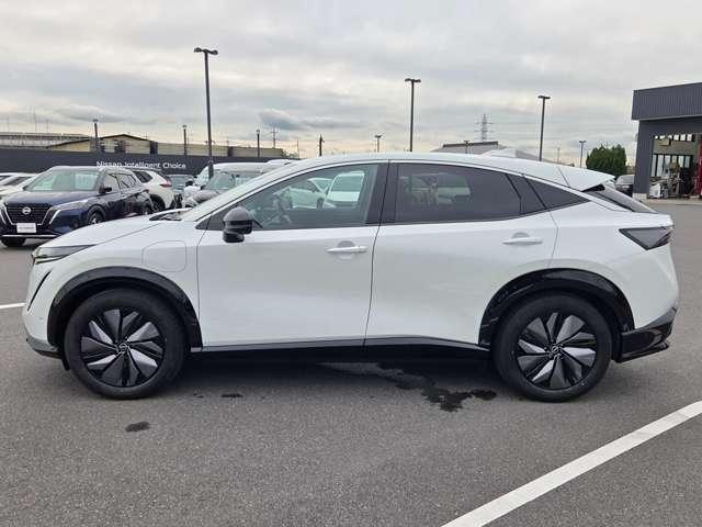 アリア B6 当社試乗車UPメーカーナビプロパイロット2. 全周囲カメラ 誤発進抑制 サンルーフ ACC LED ETC レーンアシスト 4WD フルオートエアコン インテリキー 試乗車アップ バックモニター メモリーナビ アルミホイール パーキングアシスト(7枚目)