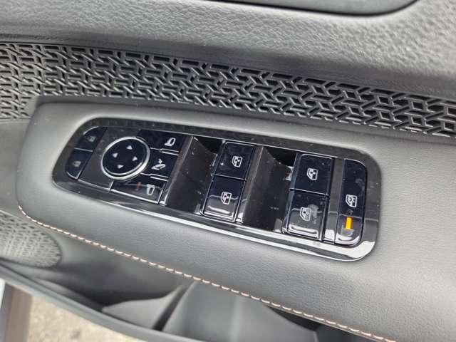 アリア B6 当社試乗車UPメーカーナビプロパイロット2. 全周囲カメラ 誤発進抑制 サンルーフ ACC LED ETC レーンアシスト 4WD フルオートエアコン インテリキー 試乗車アップ バックモニター メモリーナビ アルミホイール パーキングアシスト(14枚目)