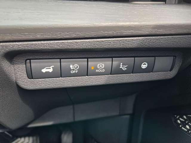 アリア B6 当社試乗車UPメーカーナビプロパイロット2. 全周囲カメラ 誤発進抑制 サンルーフ ACC LED ETC レーンアシスト 4WD フルオートエアコン インテリキー 試乗車アップ バックモニター メモリーナビ アルミホイール パーキングアシスト(17枚目)