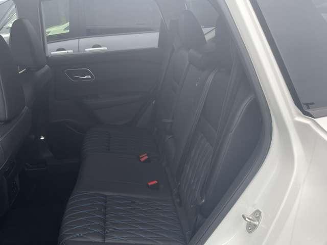 エクストレイル 1.5 AUTECH アドバンスト パッケージ リヤLEDフォグランプ(11枚目)