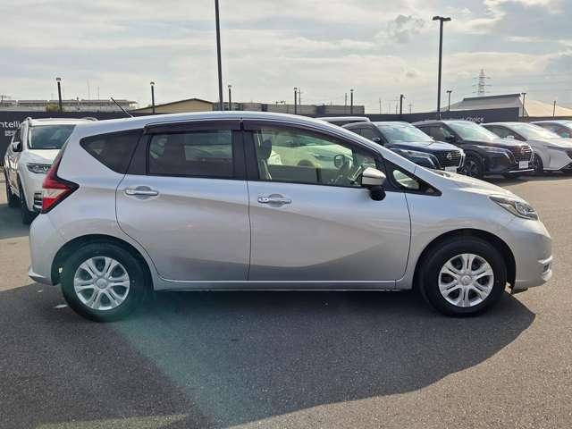 ノート 1.2 X ワンオーナー純正ナビAビューカメラドラレ レーダーブレーキサポート 1オーナー車 記録簿付き スマトキー セキュリティーアラーム キーレス 運転席助手席エアバッグ ナビTV ワンセグ バックカメラ エアコン パワーウィンドウ ABS アラモニ(3枚目)